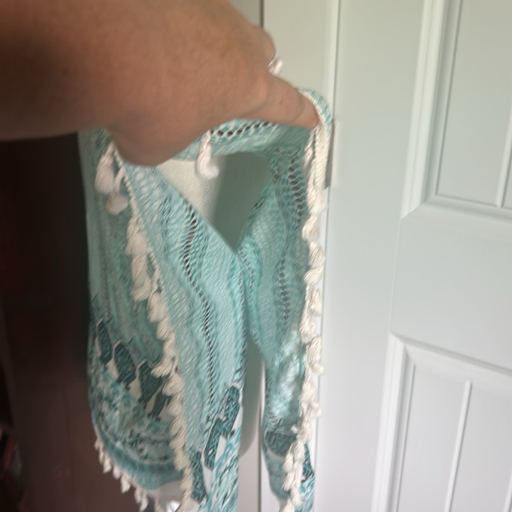 Bobbie Brooks Aqua & White Patterned Open Front Kimono White fringe One Size - Picture 7 of 14
